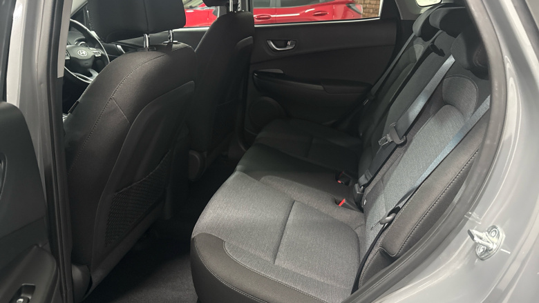 Hyundai KONA 100kW Premium 39kWh 5dr Auto Electric Hatchback